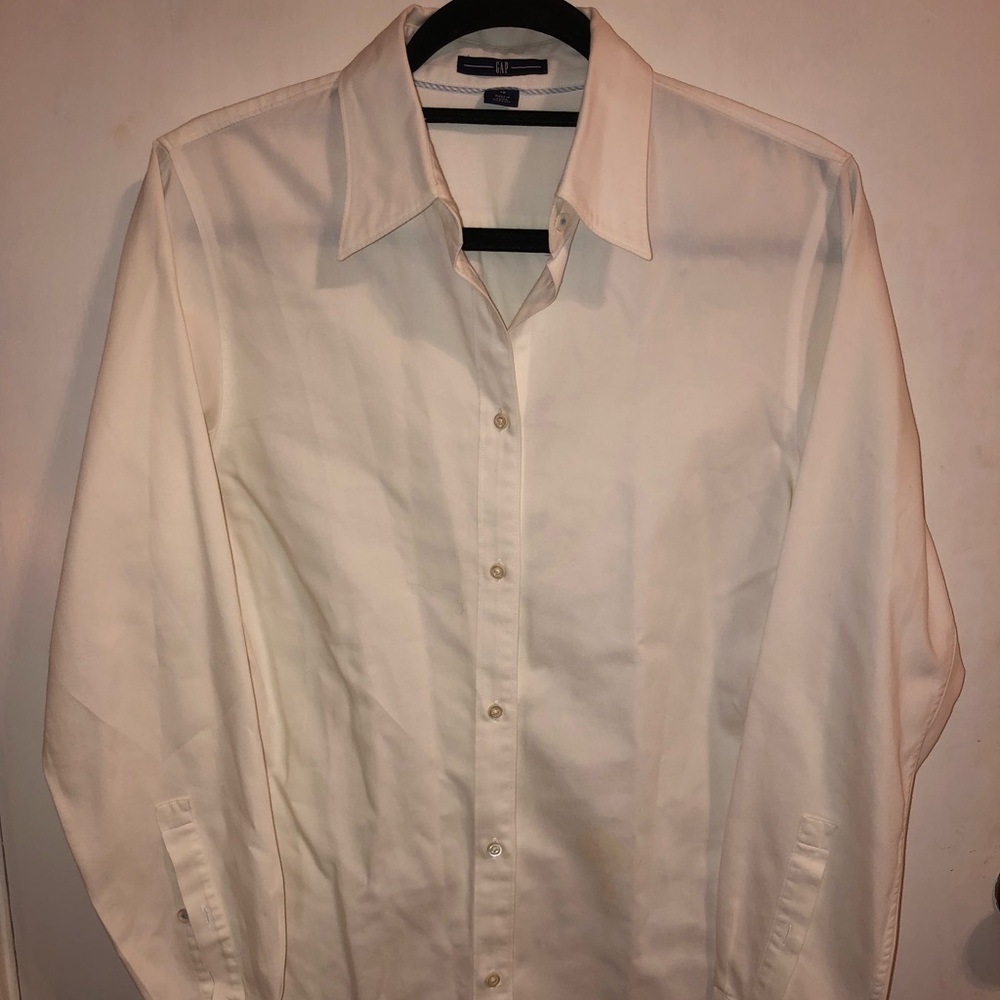 4/$25 White Gap button down